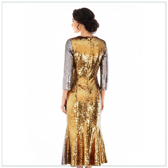 $4950 Dolce & Gabbana Silver and Gold Long Sleeve Sequined Runway Dress - Picture 3 of 9